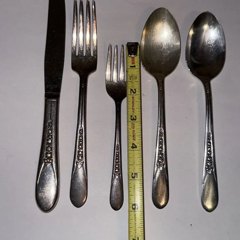 Set Of 5 Wm A Rogers MPG. CO Original Silver Plate Spoons, Forks And Knife